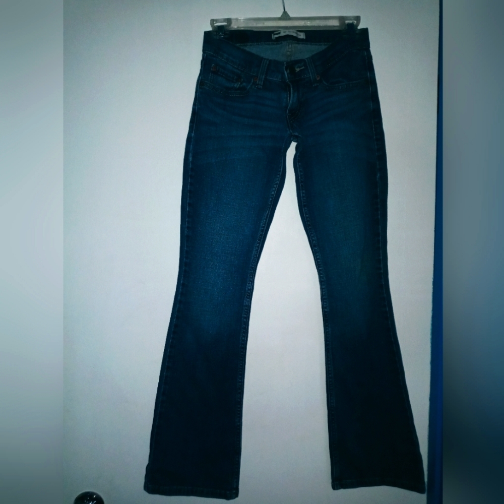 Levies 524 Too superlow